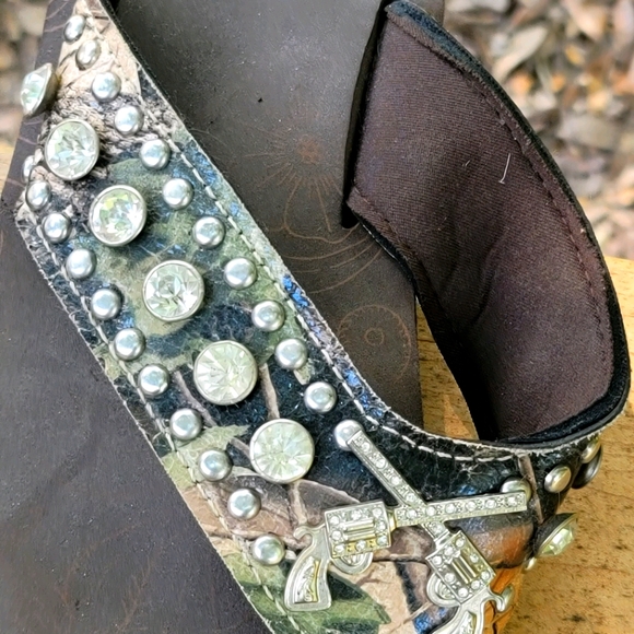 Montana West Shoes - MONTANA Camo Flip Flops